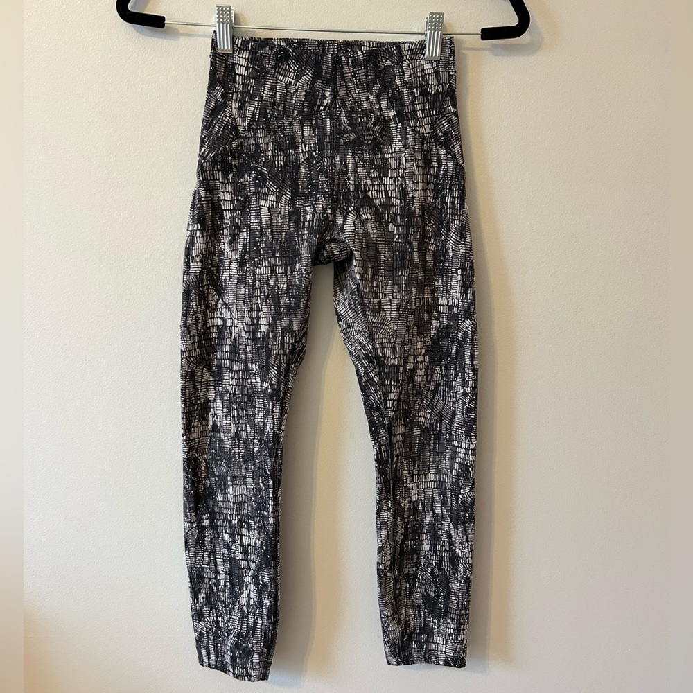 Lululemon InStill High-Rise Tight
